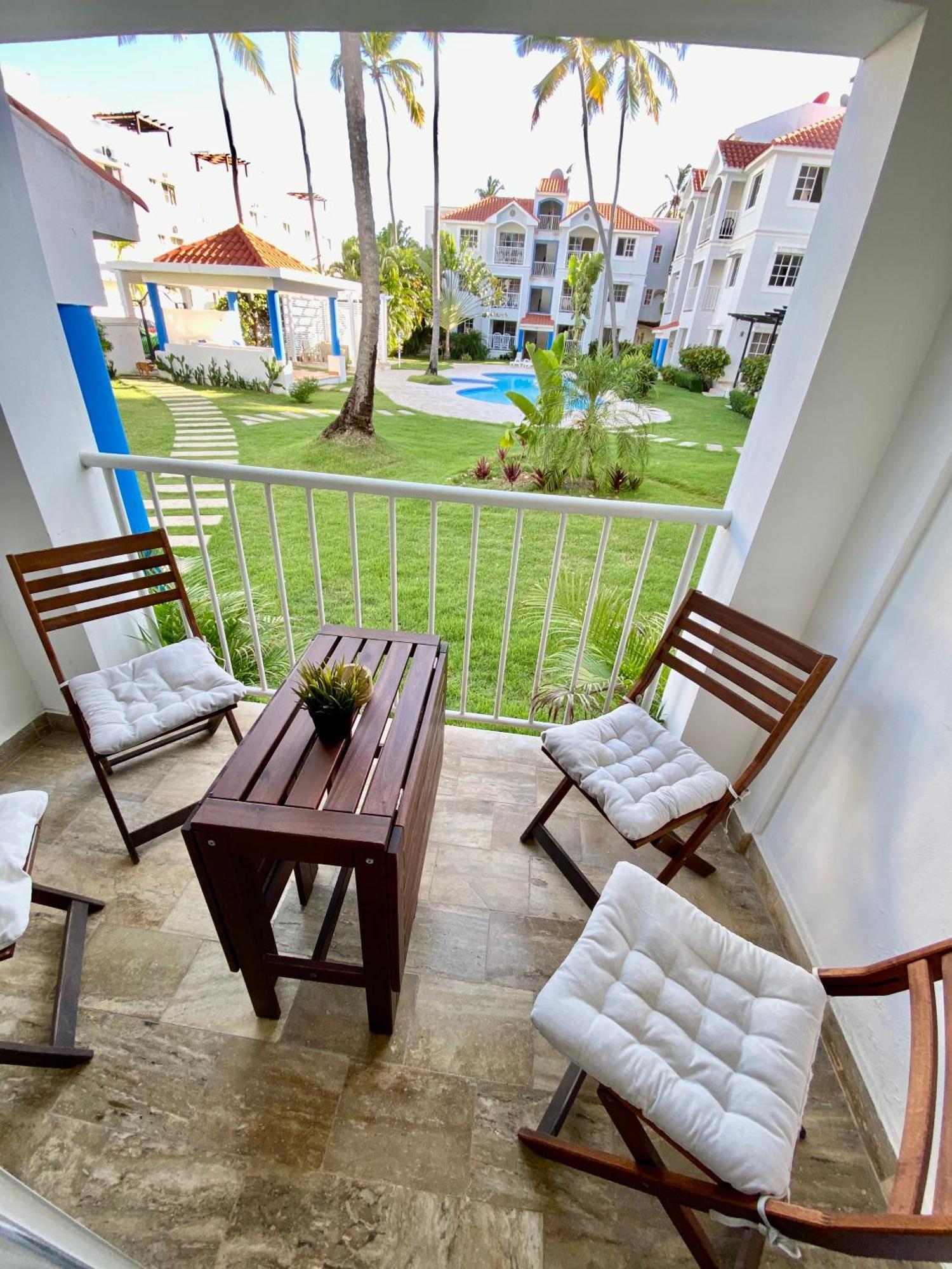 Madonna Pool Beach Los Corales Punta Cana Bagian luar foto